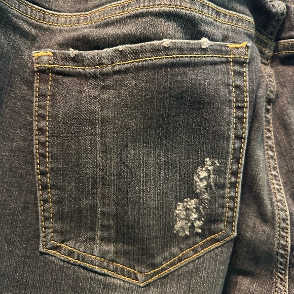 NWT Lysee distressed jeans size 2X curvy - Picture 10 of 14